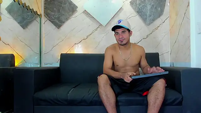 Latins on fire online show from April 23, 2026, 12:29 pm