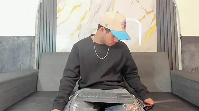 Latins on fire online show from May 6, 2026, 11:36 am