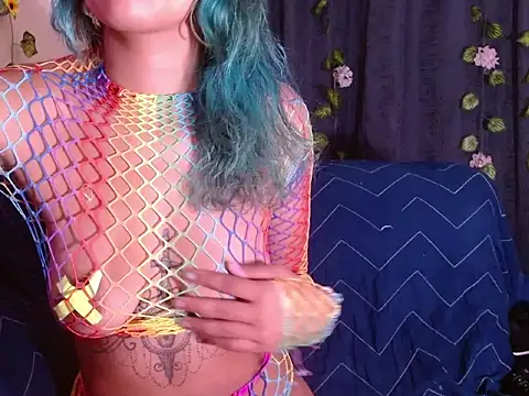 powderblu69 online show from May 11, 2026, 6:49 pm