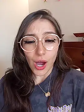 Snapshot of Sweett_Karol chatting on March 14, 2026, 7:20 pm Sweett Karol online show from March 14, 2026, 7:20 pm