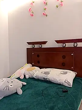 Snapshot of Sweett_Karol chatting on March 27, 2026, 6:42 pm Sweett Karol online show from March 27, 2026, 6:42 pm