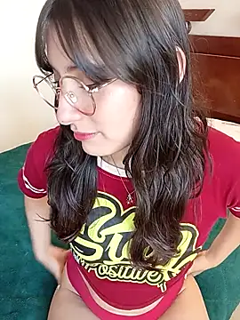 Snapshot of Sweett_Karol chatting on April 9, 2026, 6:25 pm Sweett Karol online show from April 9, 2026, 6:25 pm