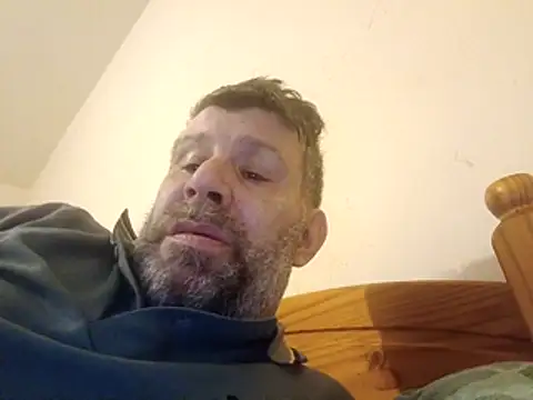 Snapshot of stud2512 chatting on March 13, 2026, 10:04 pm stud2512 online show from March 13, 2026, 10:04 pm