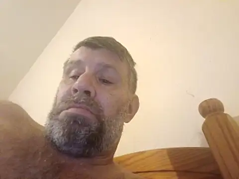 Snapshot of stud2512 chatting on March 7, 2026, 1:01 am stud2512 online show from March 7, 2026, 1:01 am