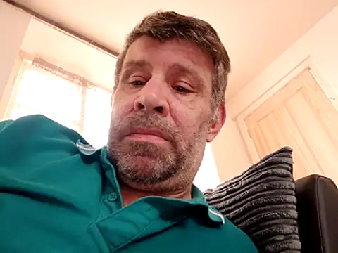 Snapshot of stud2512 chatting on April 23, 2026, 12:00 pm stud2512 online show from April 23, 2026, 12:00 pm