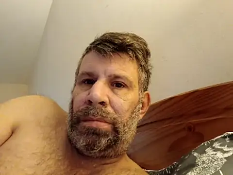 Snapshot of stud2512 chatting on April 11, 2026, 6:21 am stud2512 online show from April 11, 2026, 6:21 am