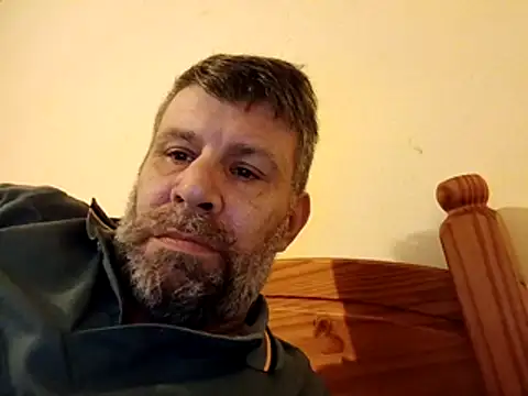 Snapshot of stud2512 chatting on March 11, 2026, 10:26 pm stud2512 online show from March 11, 2026, 10:26 pm