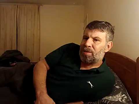 Snapshot of stud2512 chatting on March 22, 2026, 6:42 pm stud2512 online show from March 22, 2026, 6:42 pm