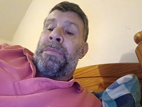 Snapshot of stud2512 chatting on March 5, 2026, 10:59 pm stud2512 online show from March 5, 2026, 10:59 pm