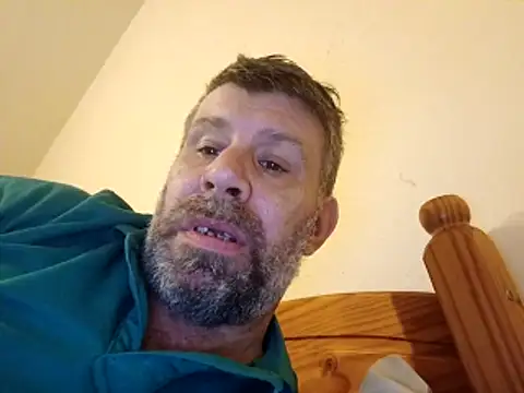 Snapshot of stud2512 chatting on March 10, 2026, 10:14 pm stud2512 online show from March 10, 2026, 10:14 pm