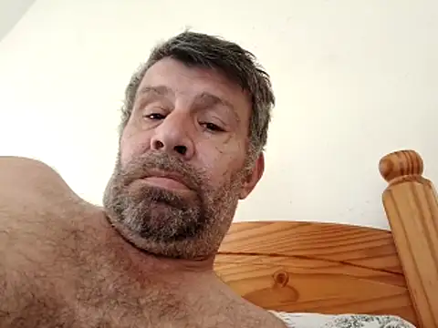 Snapshot of stud2512 chatting on April 25, 2026, 1:41 pm stud2512 online show from April 25, 2026, 1:41 pm