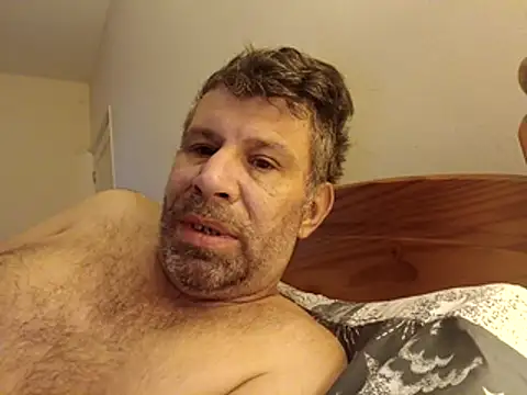 Snapshot of stud2512 chatting on April 22, 2026, 5:03 am stud2512 online show from April 22, 2026, 5:03 am