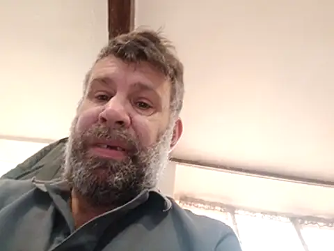 Snapshot of stud2512 chatting on April 2, 2026, 7:26 am stud2512 online show from April 2, 2026, 7:26 am