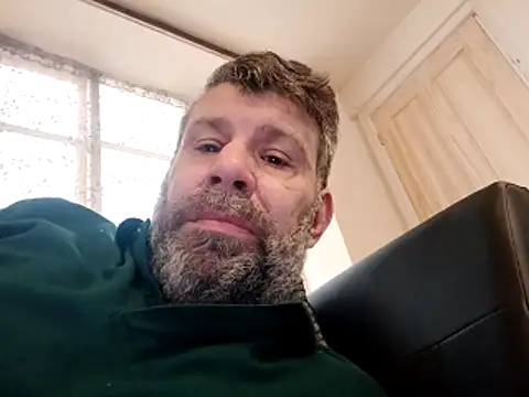 Snapshot of stud2512 chatting on March 26, 2026, 9:29 am stud2512 online show from March 26, 2026, 9:29 am