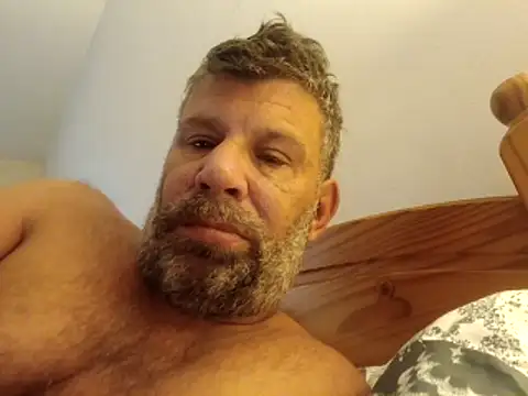 Snapshot of stud2512 chatting on May 18, 2026, 5:34 am stud2512 online show from May 18, 2026, 5:34 am