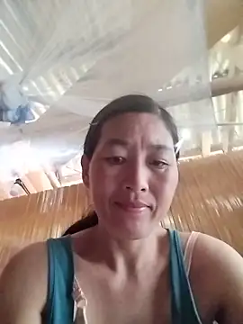 Snapshot of lris-Beauty77 chatting on May 20, 2026, 6:32 am lris-Beauty77 online show from May 20, 2026, 6:32 am