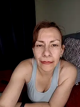 ivonnahills online show from April 24, 2026, 12:45 am