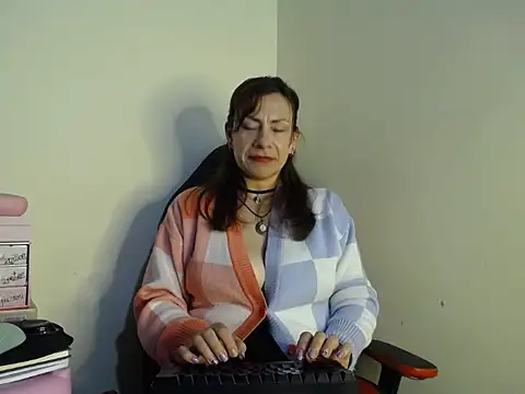 ivonnahills online show from February 26, 2026, 11:38 pm