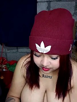 Snapshot of la_rojita chatting on March 15, 2026, 4:52 am la rojita online show from March 15, 2026, 4:52 am