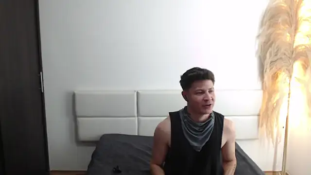 Mat Jhonson online show from March 28, 2026, 9:32 am