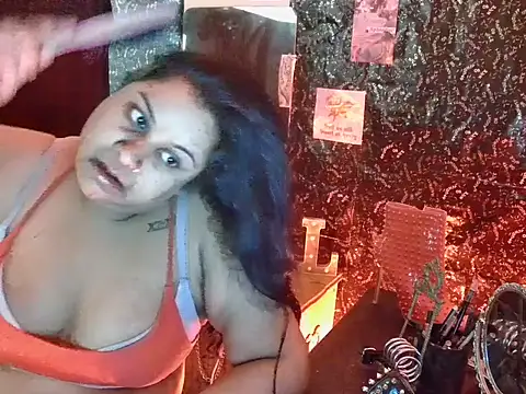 Snapshot of MistressMileenaMiami chatting on August 6, 2026, 8:42 am MistressMileenaMiami online show from August 6, 2026, 8:42 am