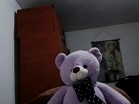 Snapshot of tefutbin3 chatting on April 7, 2026, 6:10 pm tefutbin3 online show from April 7, 2026, 6:10 pm