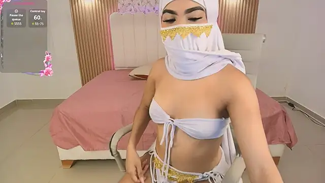 Snapshot of allyson_nahid chatting on May 4, 2026, 11:57 am allyson nahid online show from May 4, 2026, 11:57 am