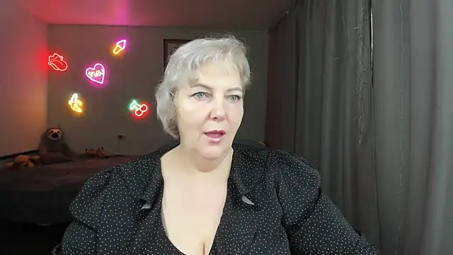 Snapshot of Mary-Leee chatting on June 7, 2026, 7:46 am Mary-Leee online show from June 7, 2026, 7:46 am