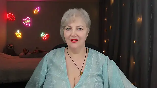 Mary-Leee online show from April 3, 2026, 9:10 pm