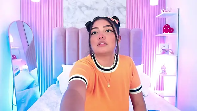 Snapshot of ArianaRougee chatting on March 9, 2026, 12:20 pm ArianaRougee online show from March 9, 2026, 12:20 pm