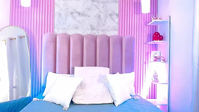 Snapshot of ArianaRougee chatting on March 22, 2026, 9:55 am ArianaRougee online show from March 22, 2026, 9:55 am