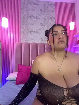 ArianaRougee online show from May 21, 2026, 11:18 am