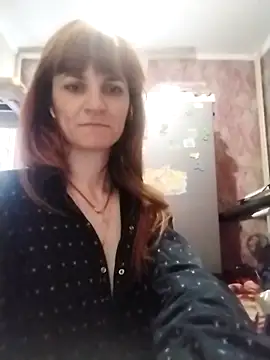 Snapshot of YaroslavaLester chatting on April 15, 2026, 8:31 am YaroslavaLester online show from April 15, 2026, 8:31 am