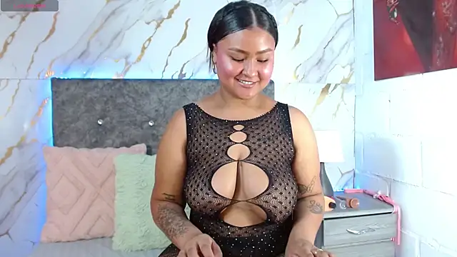 Anabelle bluee10 online show from April 25, 2026, 6:16 pm