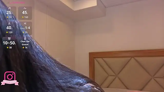 eva depp  online show from April 1, 2026, 10:05 am