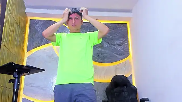 Matheus Ic  online show from March 6, 2026, 7:42 pm