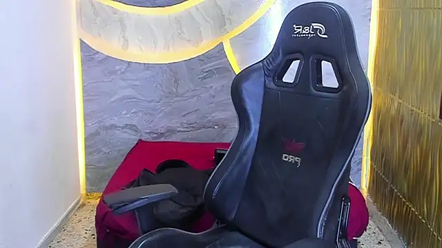 Matheus Ic  online show from March 30, 2026, 8:32 pm