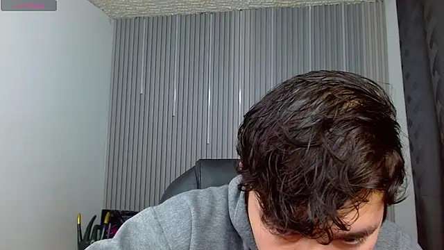 Julian Smith21 online show from May 14, 2026, 3:36 am