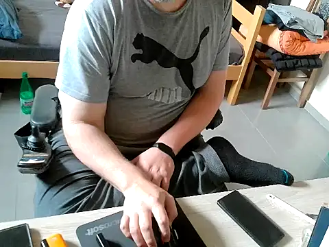 pozitiva000 online show from April 14, 2026, 1:49 pm