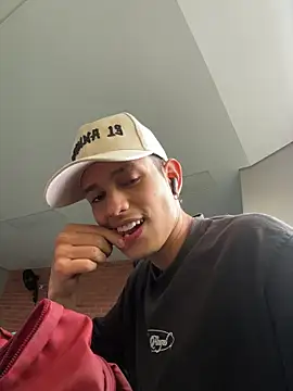 HarryGaze online show from February 25, 2026, 1:11 pm