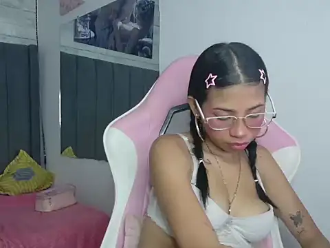 Snapshot of aidaprincess chatting on March 12, 2026, 11:42 pm aidaprincess online show from March 12, 2026, 11:42 pm