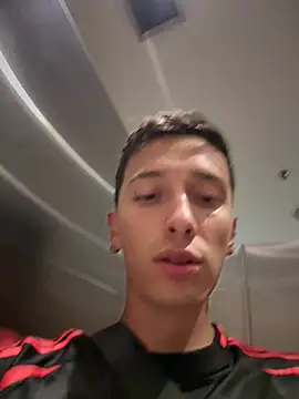 Thiago Jones1 online show from June 23, 2026, 8:18 pm