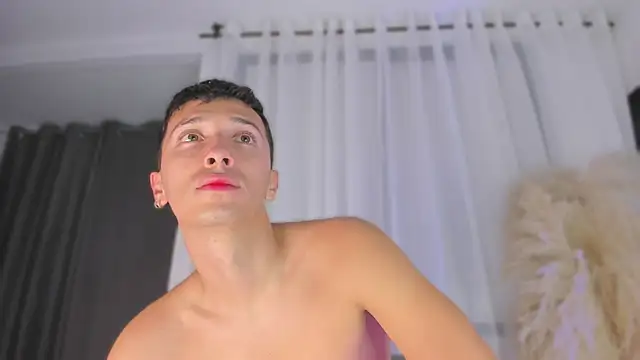 Snapshot of Thiago_Jones1 chatting on June 3, 2026, 10:38 am Thiago Jones1 online show from June 3, 2026, 10:38 am