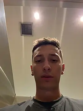 Snapshot of Thiago_Jones1 chatting on June 15, 2026, 9:58 pm Thiago Jones1 online show from June 15, 2026, 9:58 pm