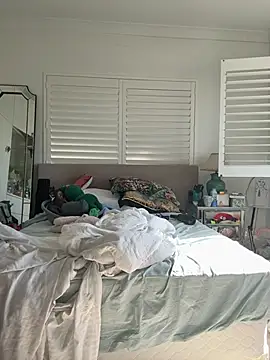 touchmybodybaby online show from March 9, 2026, 10:35 pm