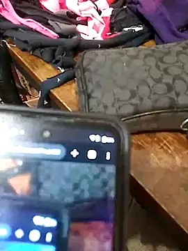 Pnut420 online show from April 26, 2026, 1:14 am