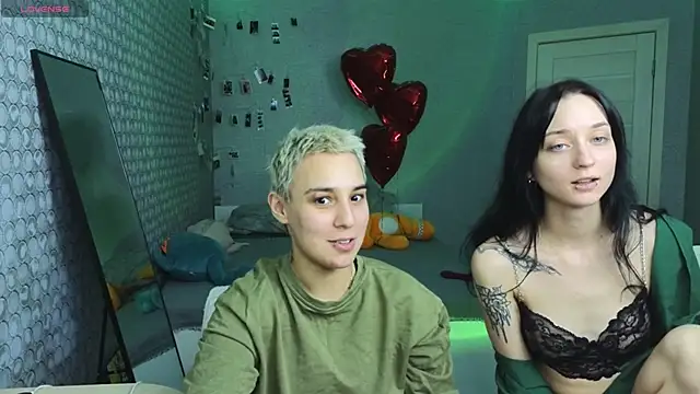 LuxuryLoverss online show from March 11, 2026, 11:15 am