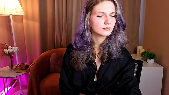 lychee chan online show from March 8, 2026, 12:52 pm