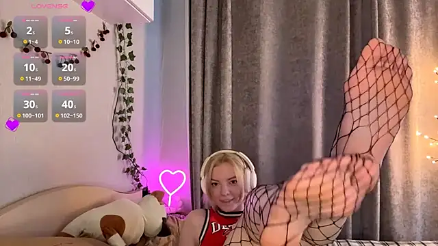 Snapshot of Marry_Sornatiko chatting on May 22, 2026, 3:54 pm Marry Sornatiko online show from May 22, 2026, 3:54 pm