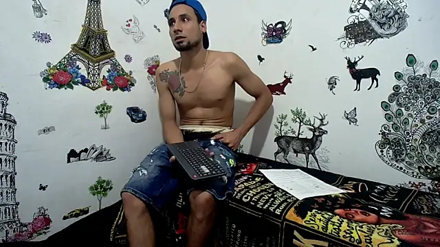 Snapshot of Couplesweethot chatting on March 24, 2026, 1:27 am Couplesweethot online show from March 24, 2026, 1:27 am